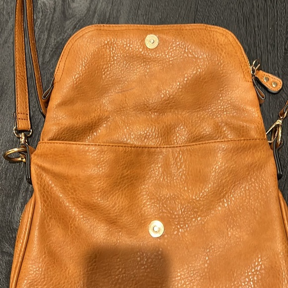 Moda Luxe Brown General Use Purse w/Various Zippers & Pockets - Picture 5 of 14